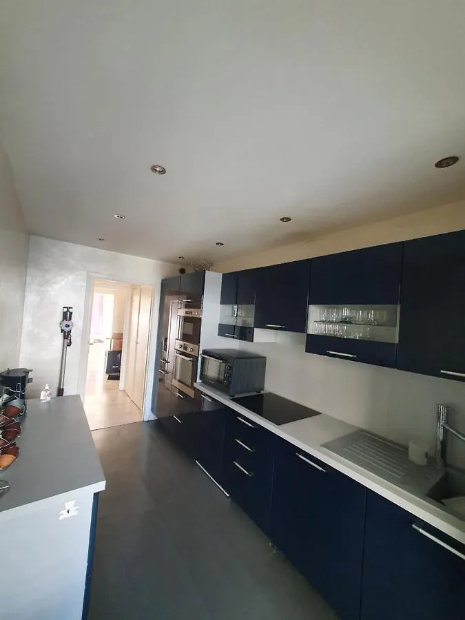 Proche Croisette , Appartement De 85M Avec 2 Chambres 0*, Cannes