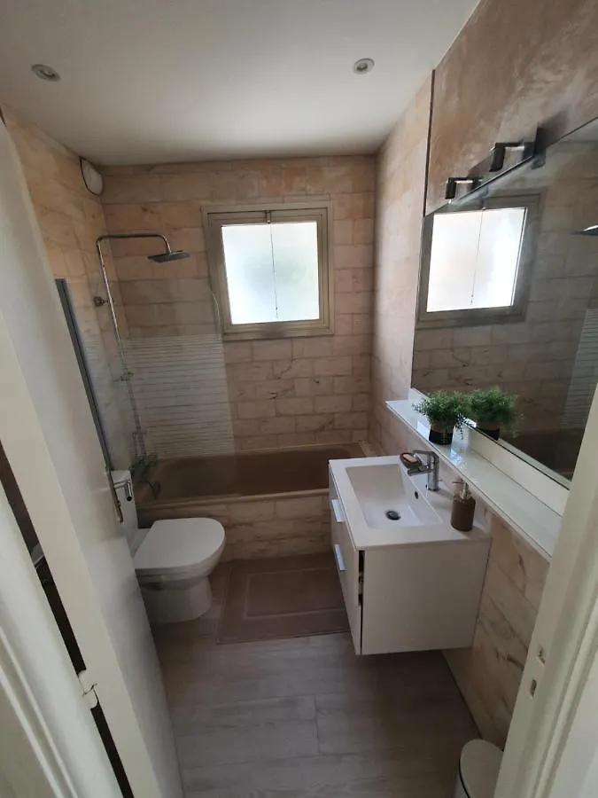 Proche Croisette , Appartement De 85M Avec 2 Chambres