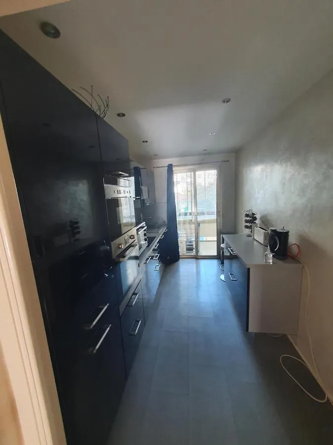Proche Croisette , Appartement De 85M Avec 2 Chambres Cannes