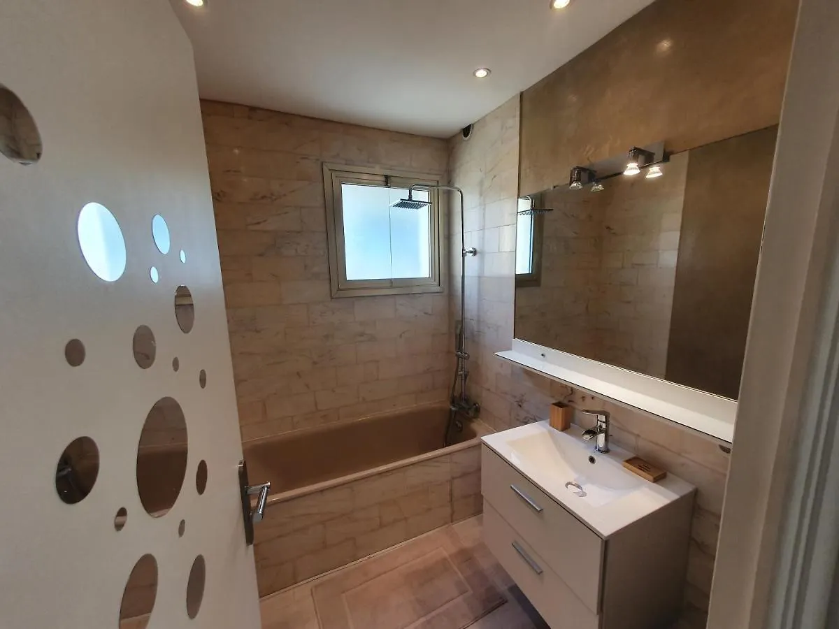 Apartment Proche Croisette , Appartement De 85M Avec 2 Chambres